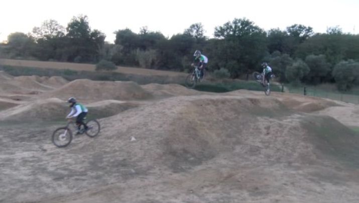 Coneixem La Tribu BTT, l'Escola de Ciclisme BTT de Forallac