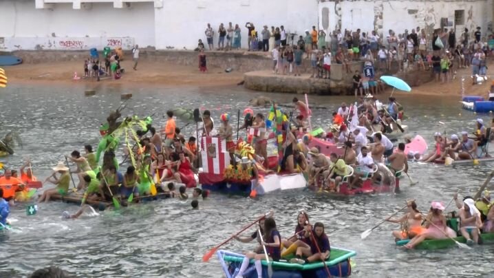 Creativitat i festa a la Cursa de Pasteres de Sant Feliu de Guíxols