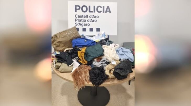 Detenen dues dones per robar uns 1.000 euros en roba a Platja d'Aro