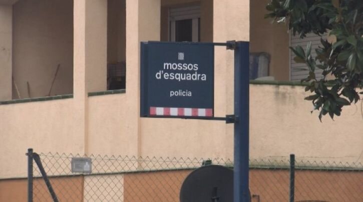 Detingut un home per apunyalar el seu company de pis diverses vegades a la Bisbal