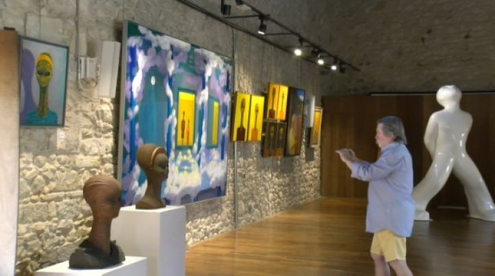 El castell de Calonge estrena la temporada d'art amb dues exposicions