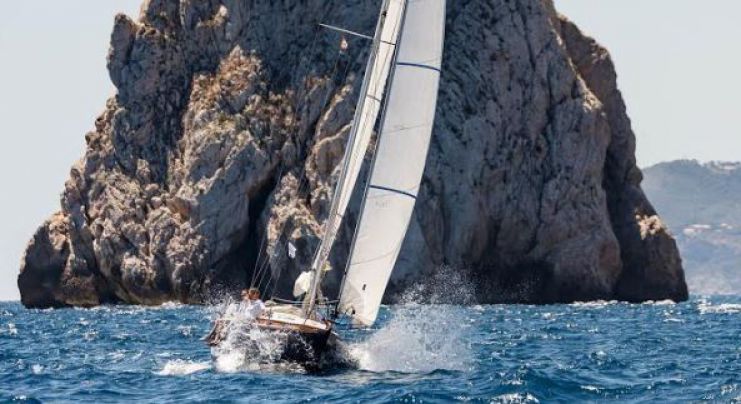 El Club Nàutic Estartit organitza la segona edició  de la regata Vela Clàssica Costa Brava