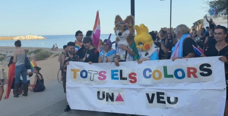 El col·lectiu LGTBIQ reivindica el Dia de l'Orgull a Sant Feliu de Guíxols