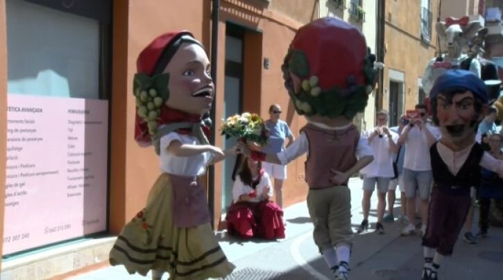 El Palafrugell en Dansa omple els carrers de cultura popular en la seva primera edició