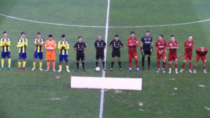 El Palamós CF remunta el derbi davant la UE Figueres en dos minuts (2-1)