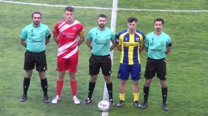 El Palamós CF s’endú el derbi del Baix Empordà contra el Torroella (3-0)