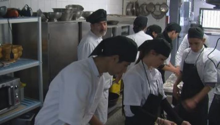 El programa Platja d'Aro Professionals forma 15 ajudants de cuina