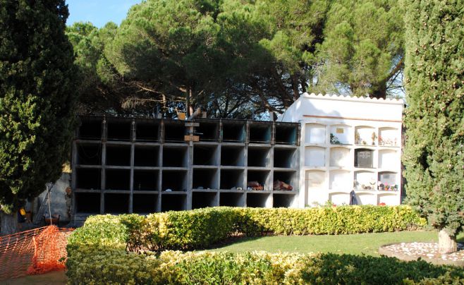 Els 32 nous nínxols del cementiri de Santa Cristina, a mitjans de desembre