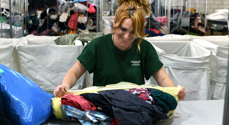 Els begurencs recullen més de nou tones de tèxtil per a fins socials