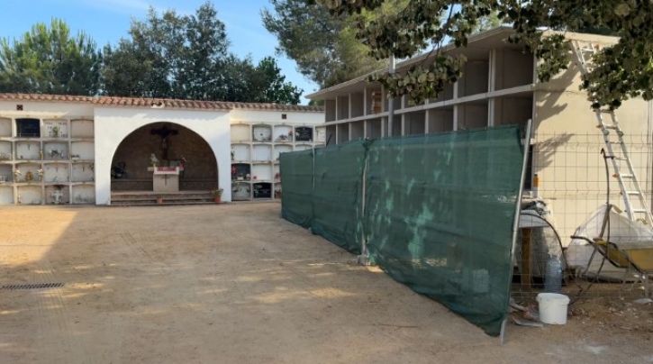 En marxa les obres per ampliar el cementiri de Castell d'Aro