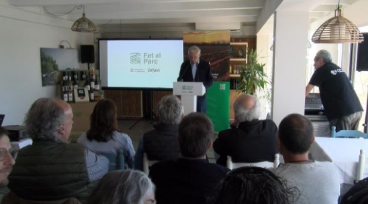 Govern, productors i càmpings presenten el segell 'Fet al Camp'