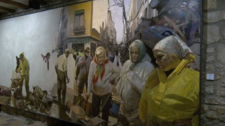 Kike Meana exposa i pinta en directe una obra solidària sobre la DANA