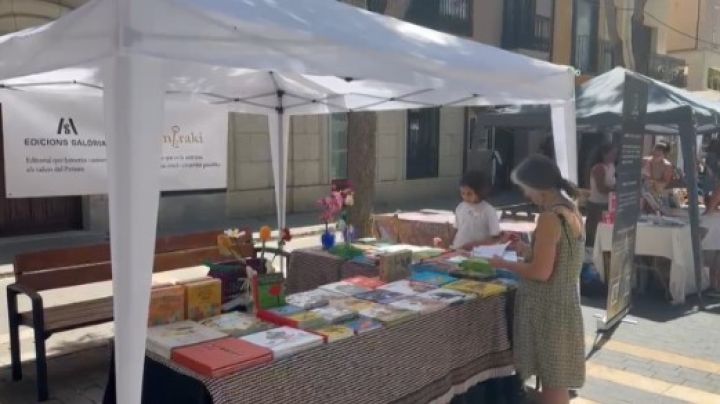 La Fira del Conte omple Sant Feliu de fantasia i activitats familiars