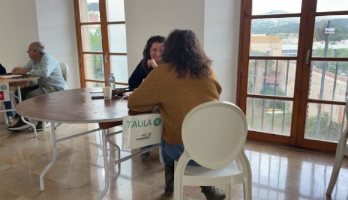 Les jornades d'ocupació Enganxa't reuneixen més de 100 candidats
