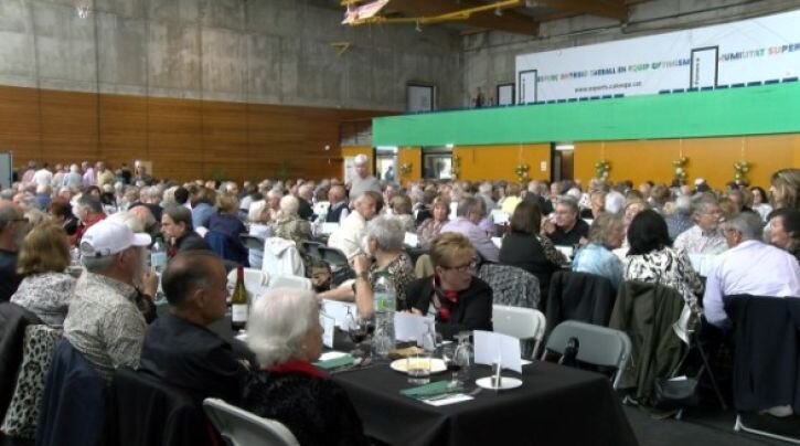 Més de 350 persones grans participen al dinar de la Setmana de l’Envelliment Actiu