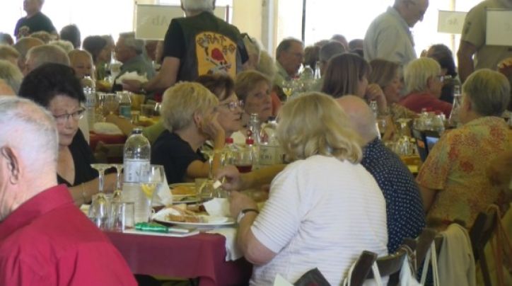 Més de 900 persones celebren la Festa de la Gent Gran a Sant Feliu de Guíxols