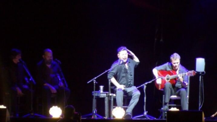 Miguel Poveda emociona Porta Ferrada amb el flamenc intens de 'Poema del Cante Jondo'