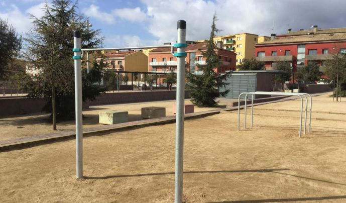 Palafrugell incorpora un nou espai de cal·listènia al parc de La Sauleda