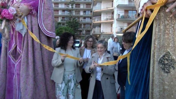 Palamós inaugura el nou tram reformat del Passeig del Mar amb una festa