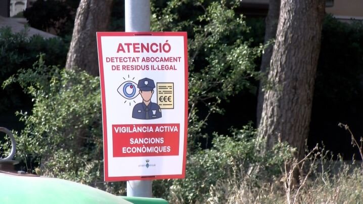 Palamós reforça la vigilància per frenar els abocaments i l’incivisme als contenidors