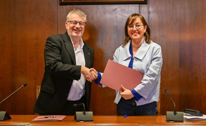 Paneque signa dos convenis per millorar la mobilitat i reduir el risc d'inundacions