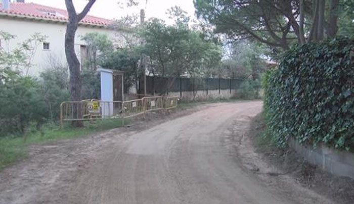Pas endavant per urbanitzar el darrer carrer sense asfaltar de Sant Feliu