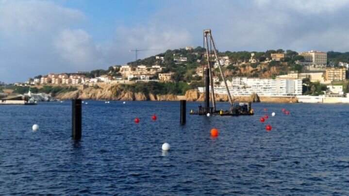 Ports instal·la un nou pantalà per a embarcacions nàutiques a Sant Feliu de Guíxols