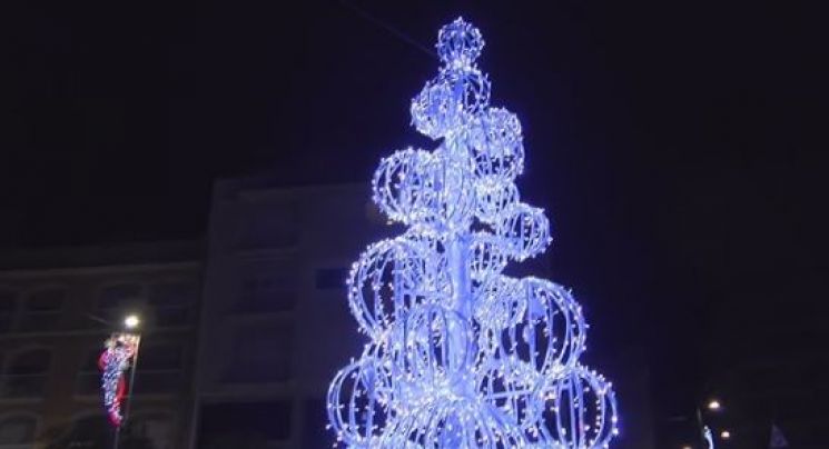 Quan i com s'encendran les llums de Nadal als pobles del Baix Empordà aquest 2021?
