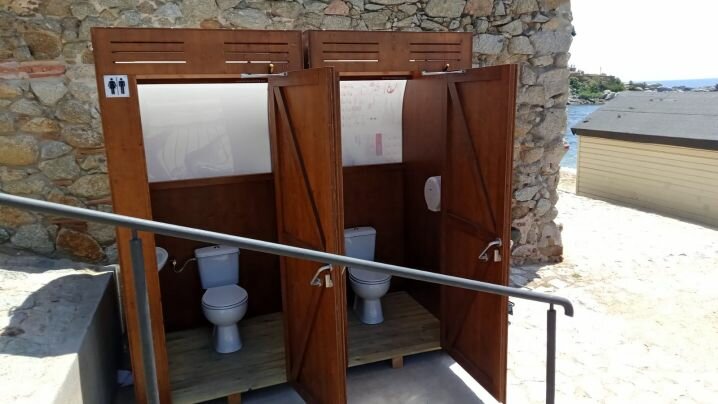 S’incrementa el servei de lavabos a les platges de Palafrugell