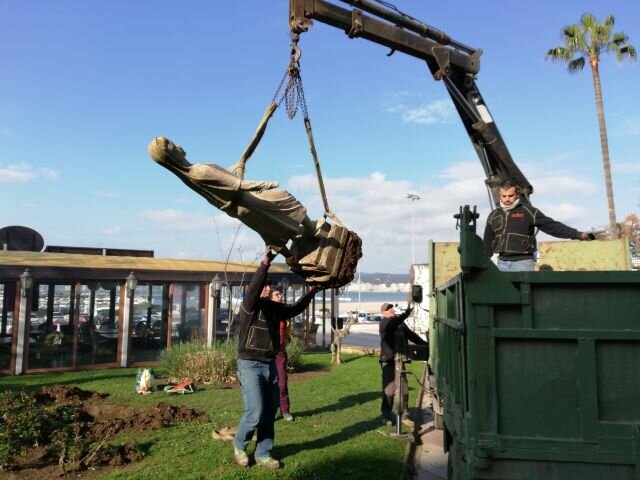 S’inicia el procés per a la restauració de dues escultures de l’artista Enric Pagès