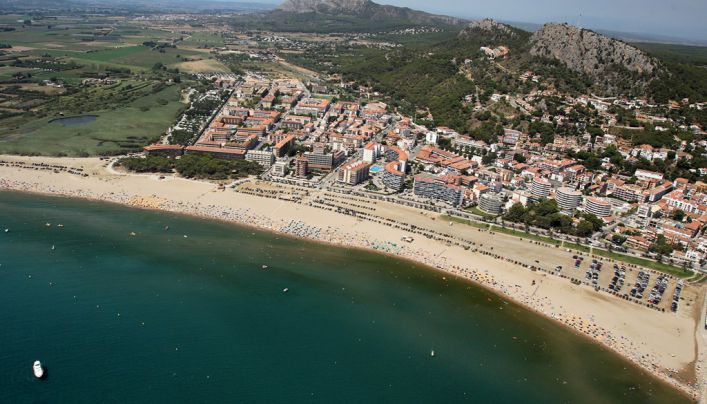 Torroella vol prorrogar un any les concessions de platges que demostrin fortes pèrdues