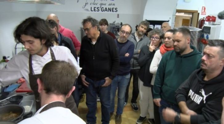 Tradició i creativitat s’uneixen en el curs de canelons i croquetes de l’Escola Agrària