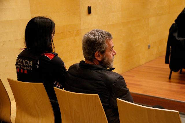 Trien el jurat popular i comença el judici contra l'acusat de matar un home a Verges