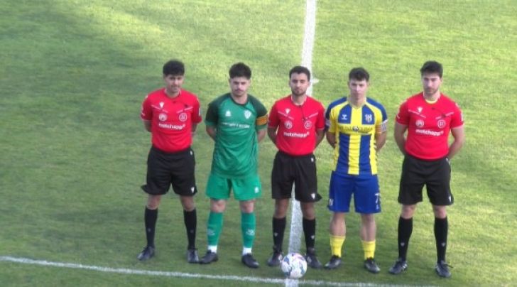 Un gol al minut 94 condemna el Palamós CF en el derbi contra el Lloret (0-1)