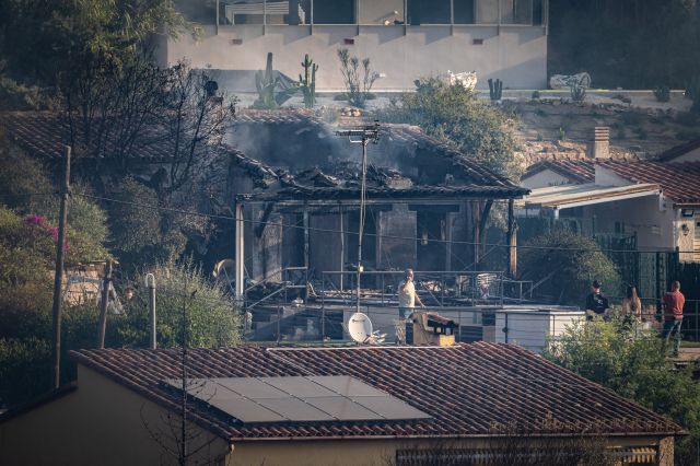 Un veí de Calonge amb la casa cremada: 'Si no haguéssim marxat, estaríem rostits dins'