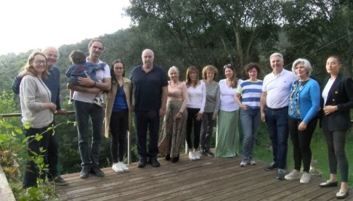 Veïns de Vall Repòs, en contra d'una antena de telefonia prop dels habitatges